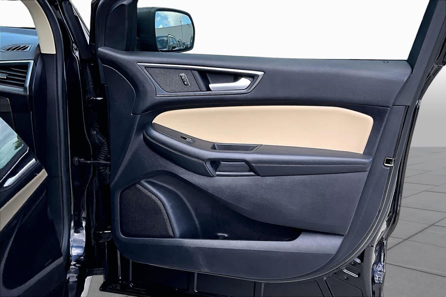 2020 Ford Edge SE Agate Black at Tomball Ford