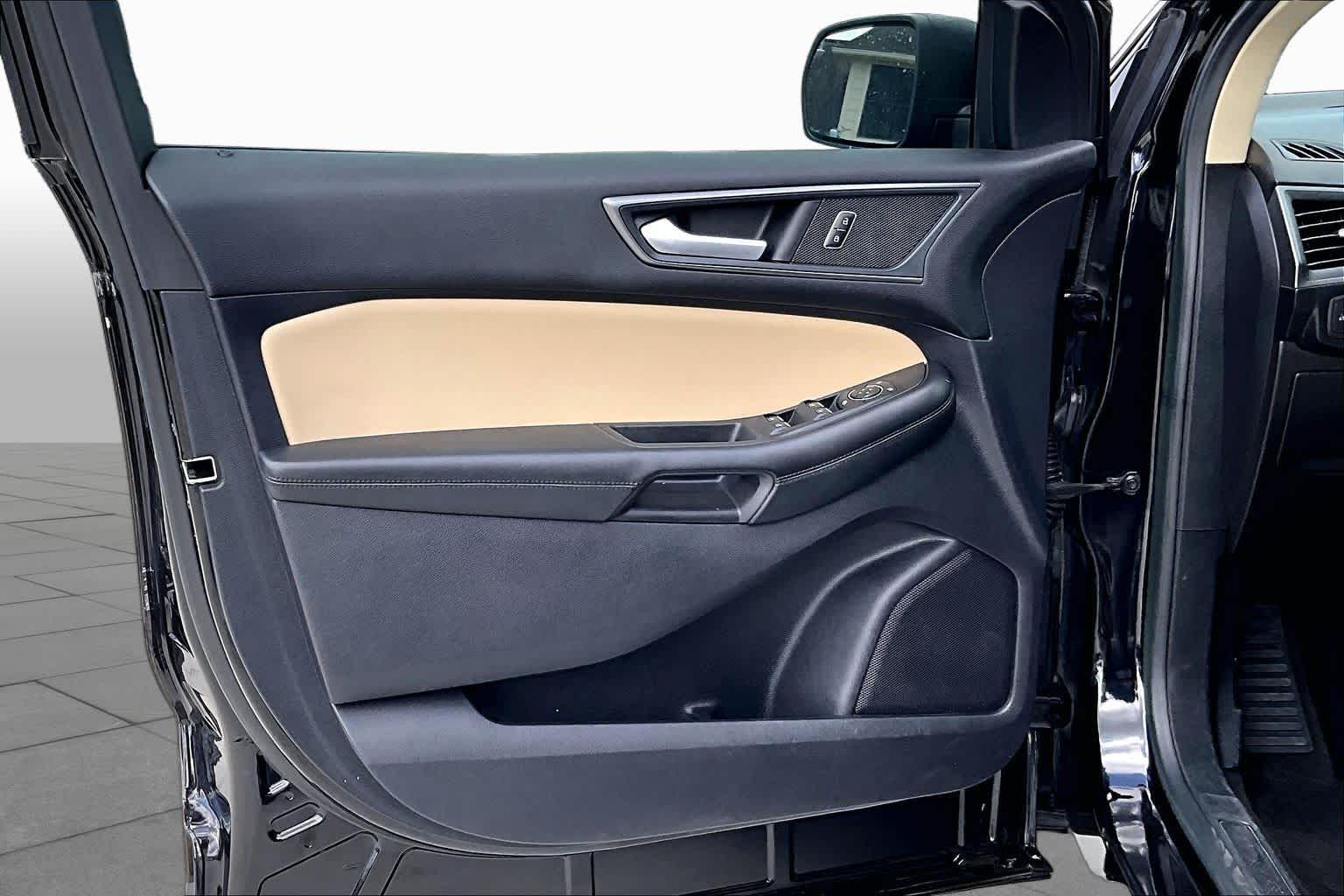 2020 Ford Edge SE Agate Black at Tomball Ford