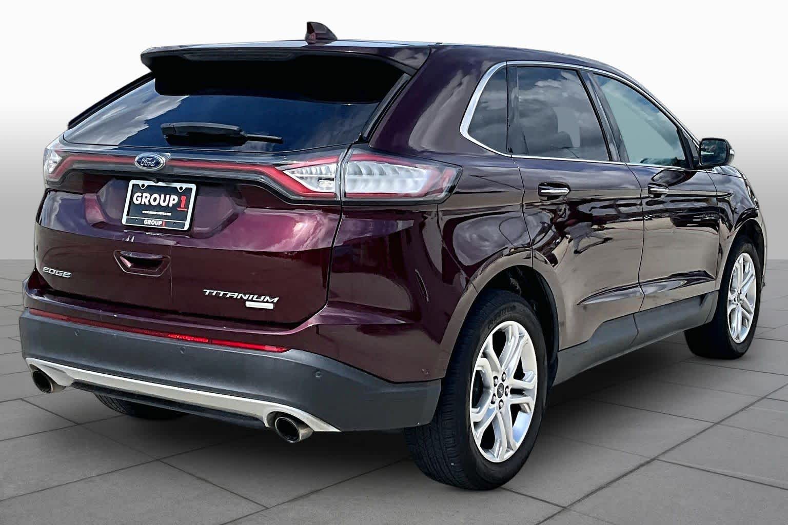 2018 Ford Edge photo 11 of 32