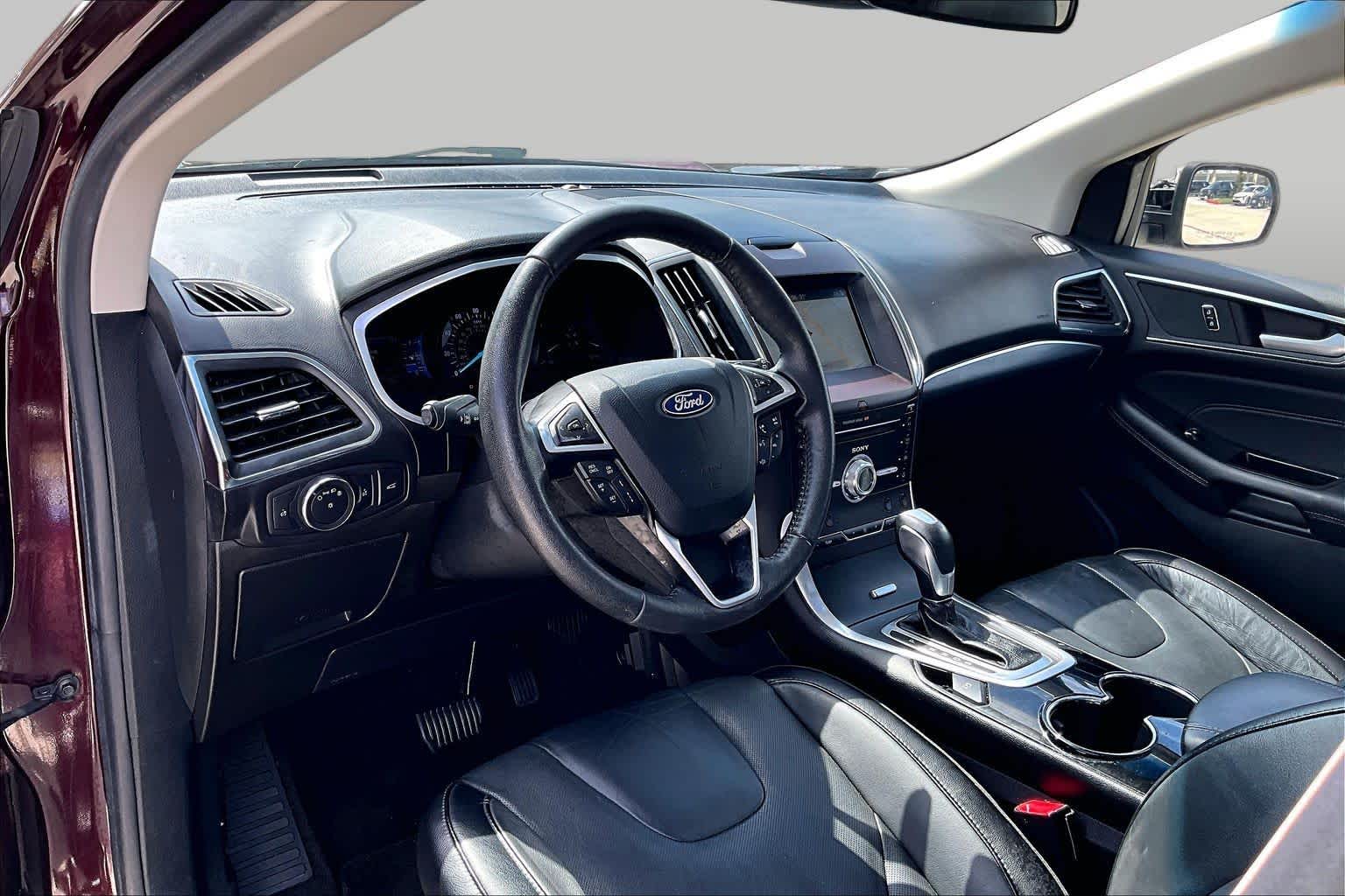 2018 Ford Edge photo 15 of 32