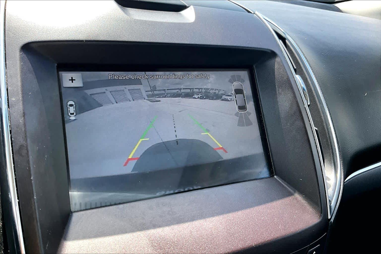 2018 Ford Edge photo 24 of 32