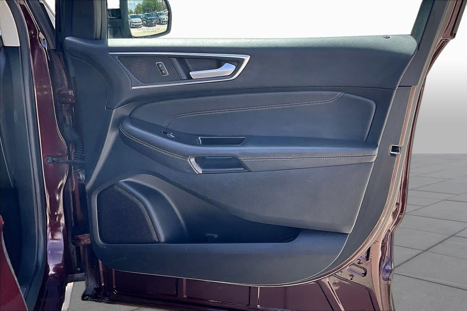 2018 Ford Edge photo 20 of 32