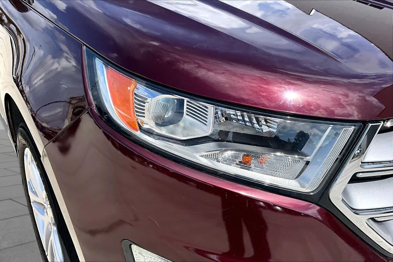 2018 Ford Edge photo 25 of 32