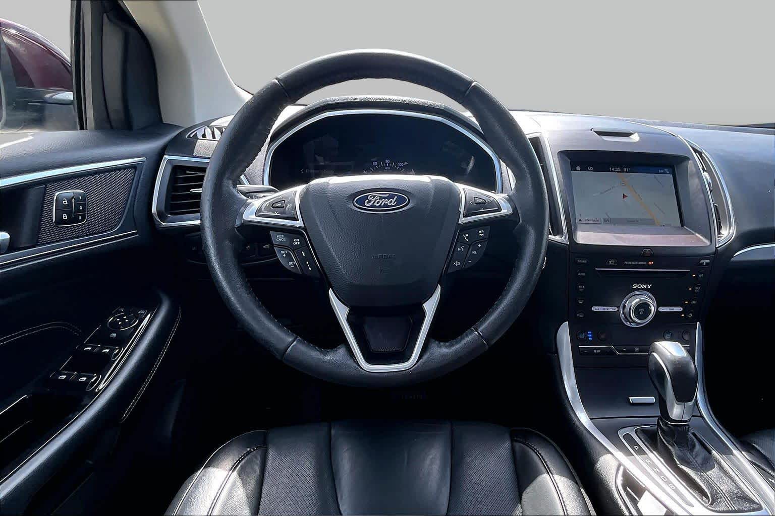 2018 Ford Edge photo 6 of 32