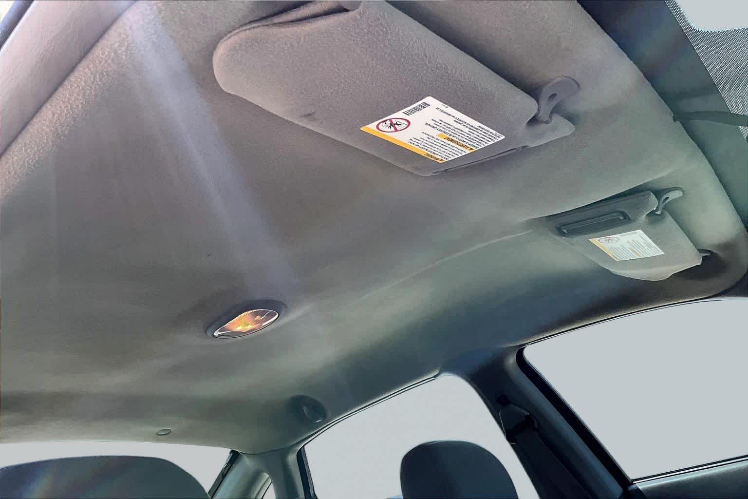 2004 Chevrolet Impala - 11