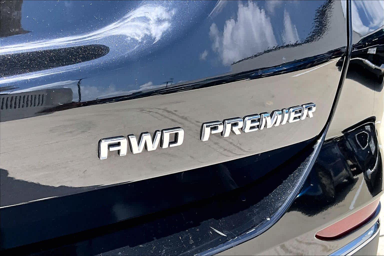 2019 Chevrolet Equinox Premier - 9