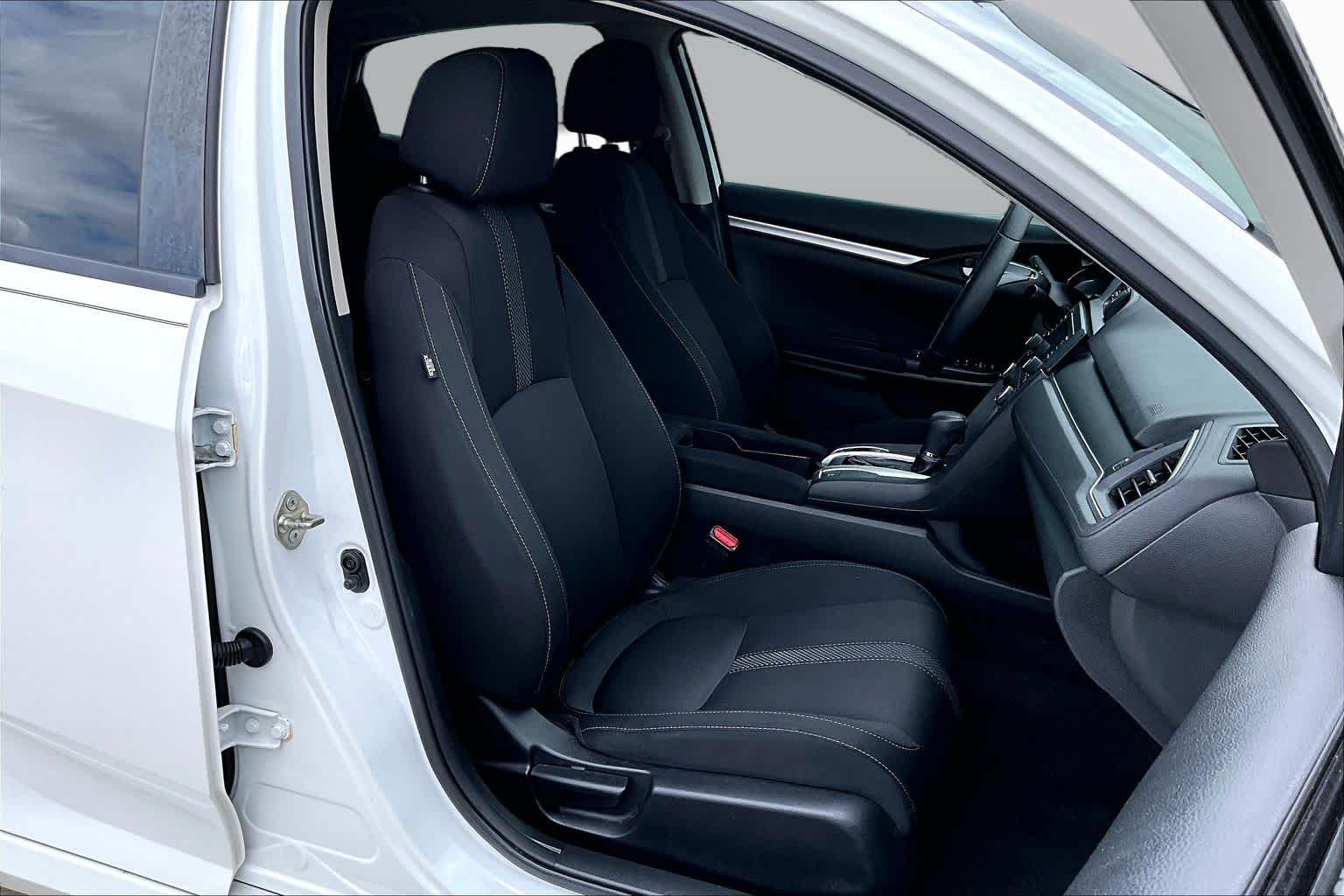 2019 Honda Civic Sedan photo 9 of 30