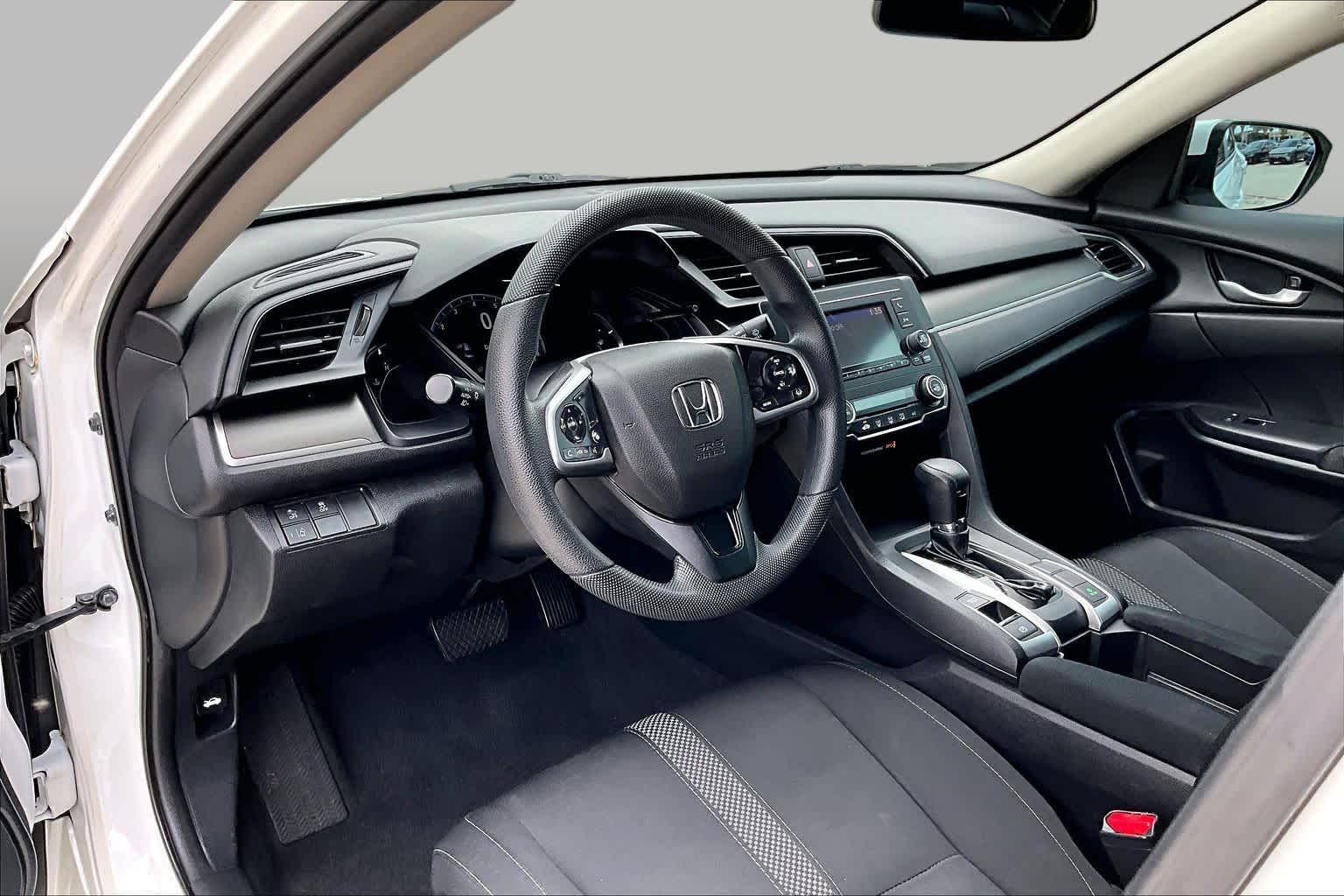 2019 Honda Civic Sedan photo 16 of 30
