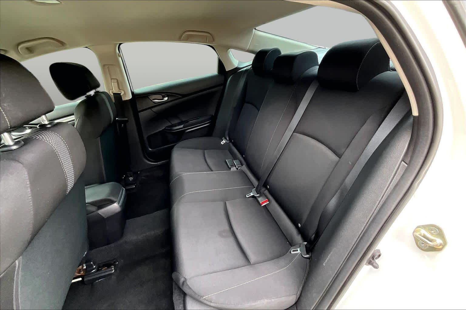 2019 Honda Civic Sedan photo 18 of 30
