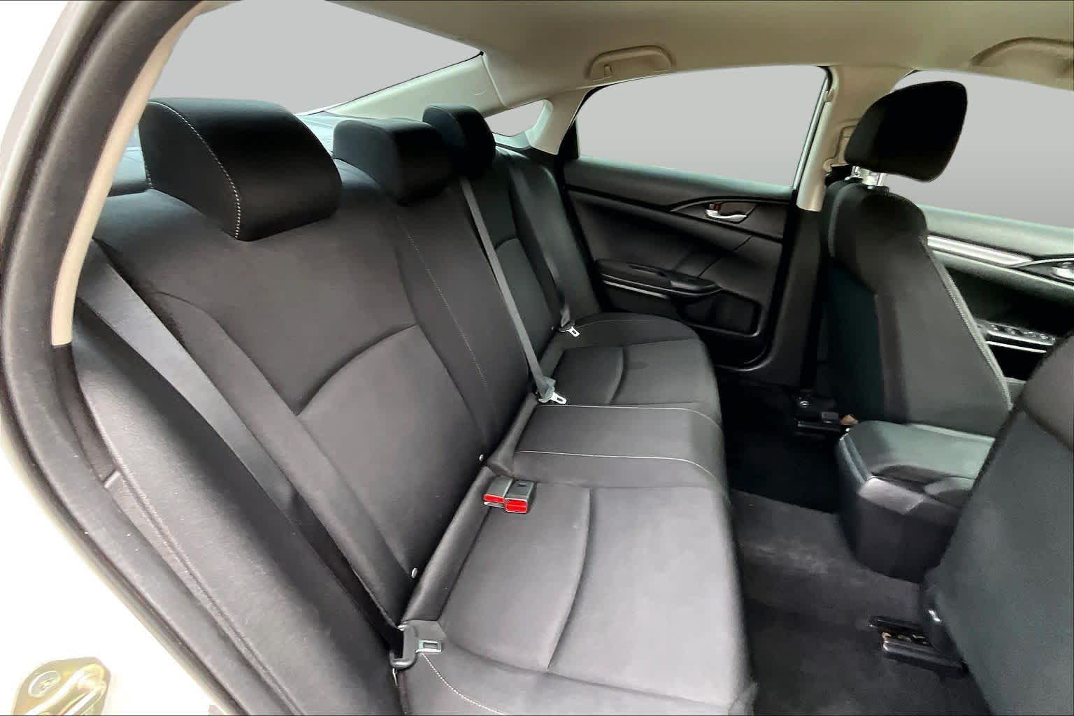 2019 Honda Civic Sedan photo 19 of 30