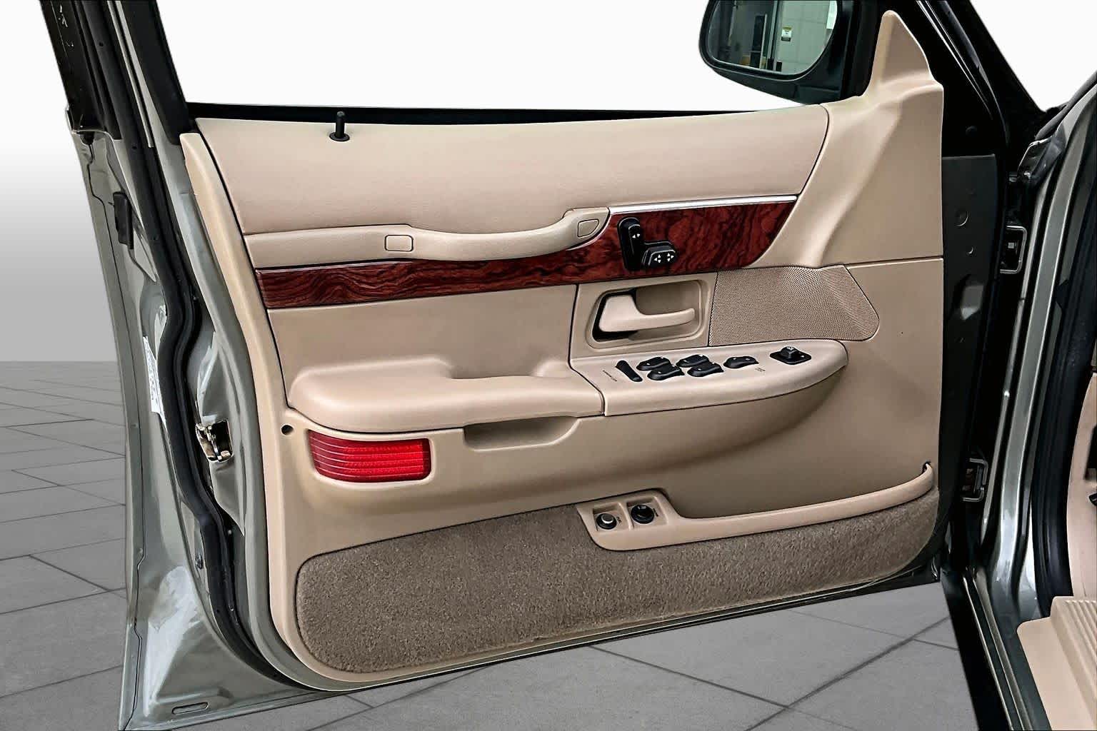 2002 Mercury Grand Marquis photo 19 of 31