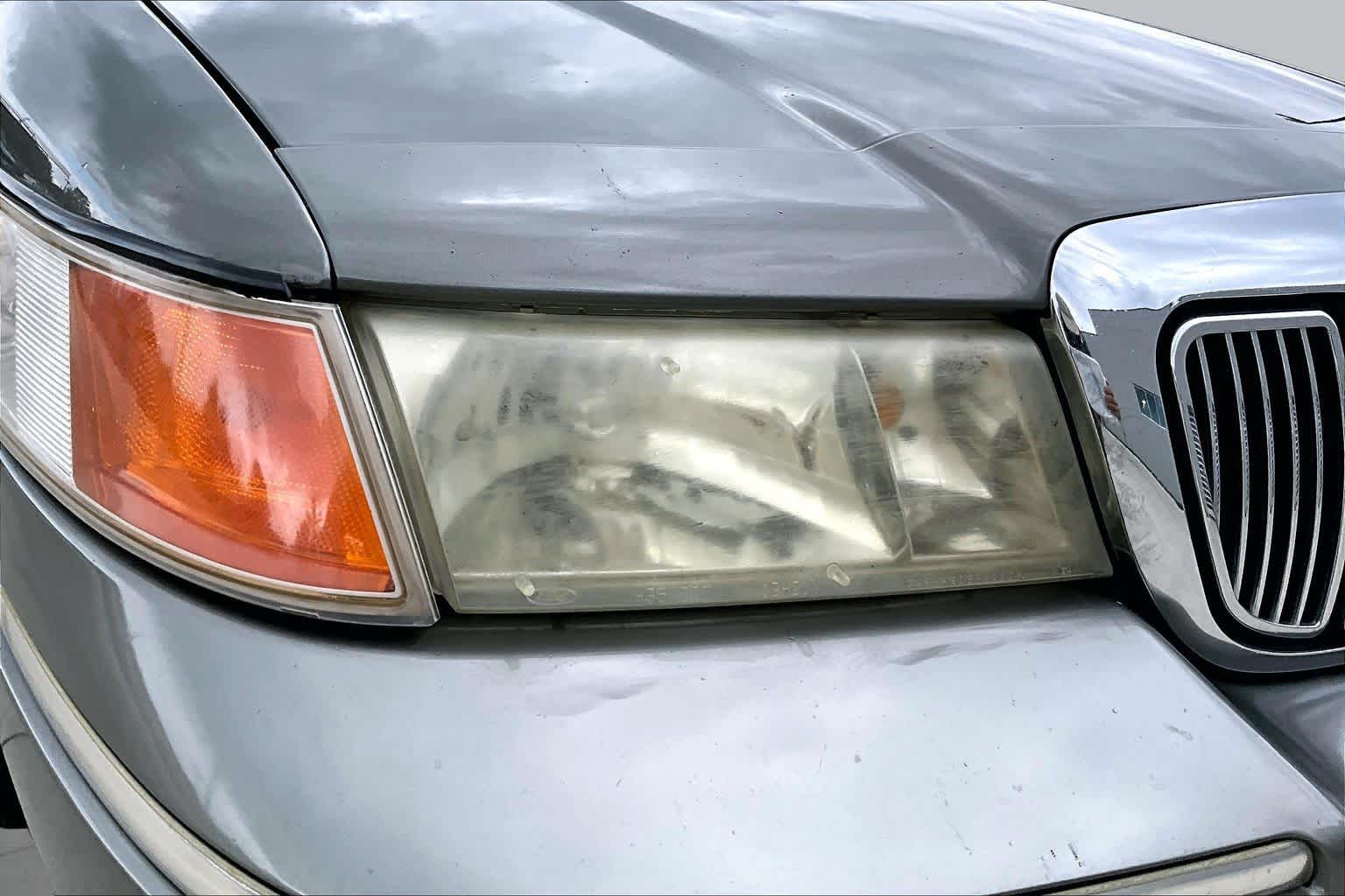 2002 Mercury Grand Marquis photo 24 of 31
