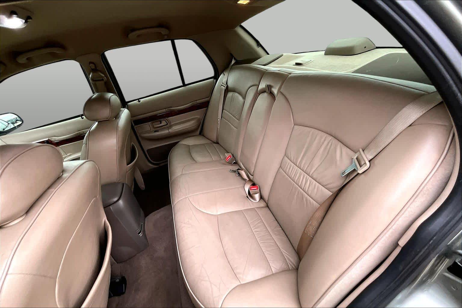 2002 Mercury Grand Marquis photo 17 of 31