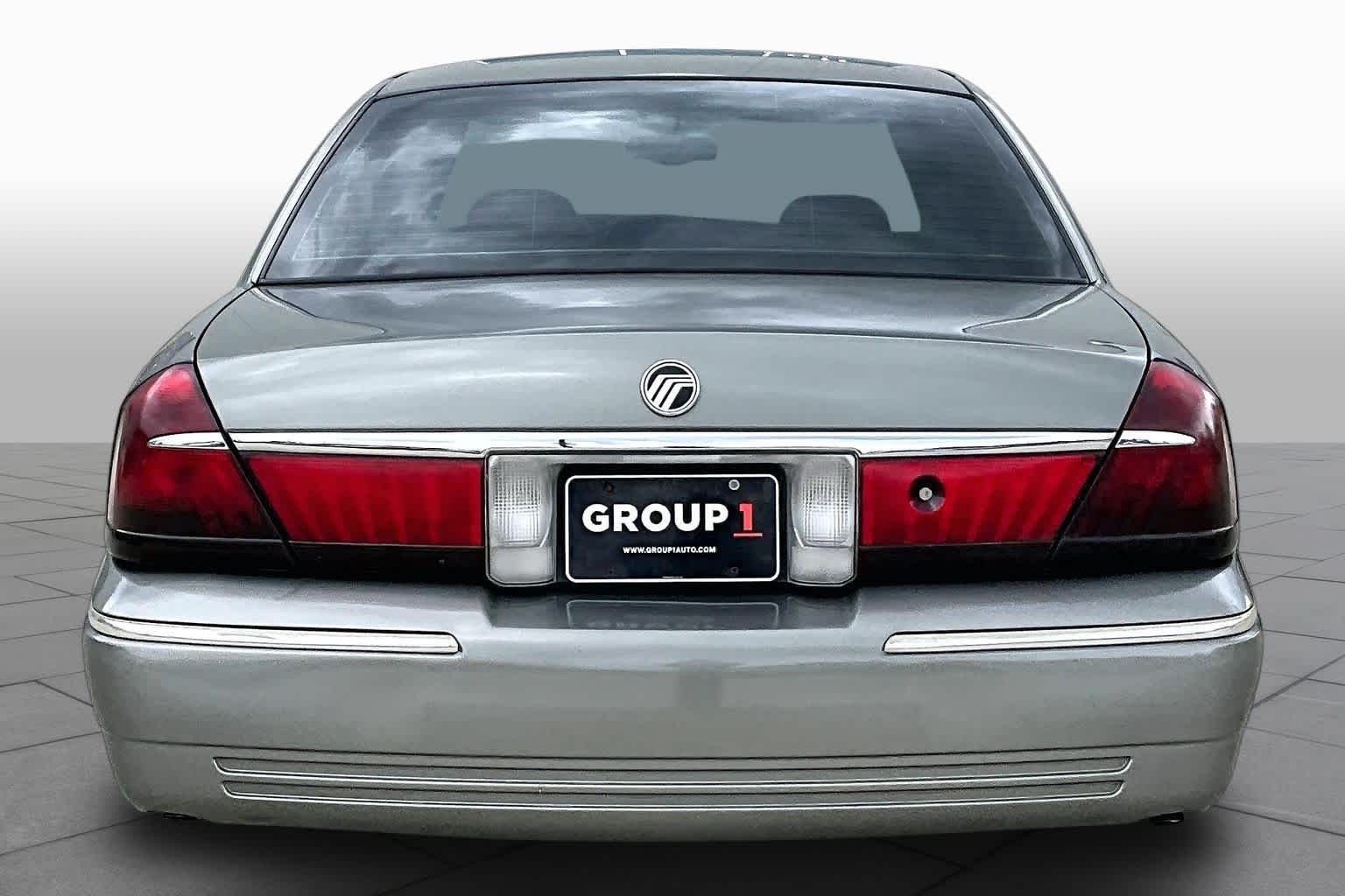 2002 Mercury Grand Marquis photo 4 of 31