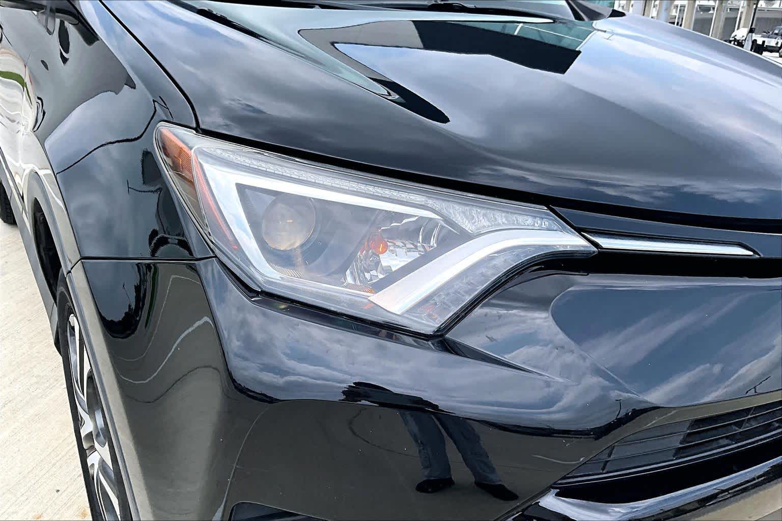 2018 Toyota RAV4 LE Black at AutoNation USA Katy