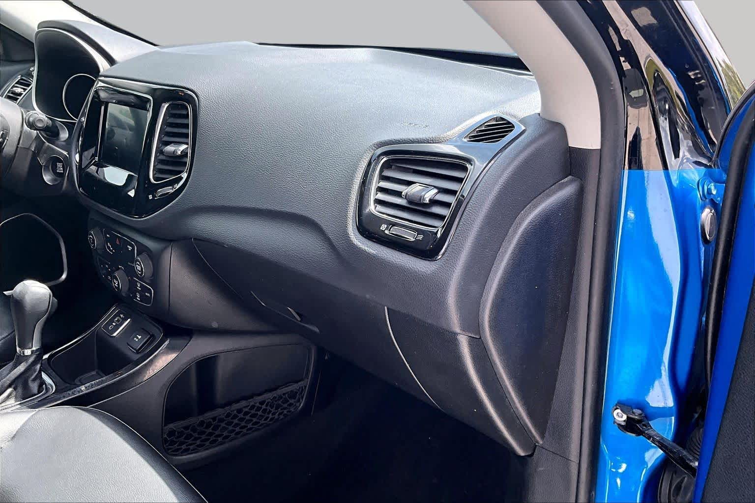 2019 Jeep Compass Altitude Laser Blue Pearlcoat at HGreg Houston