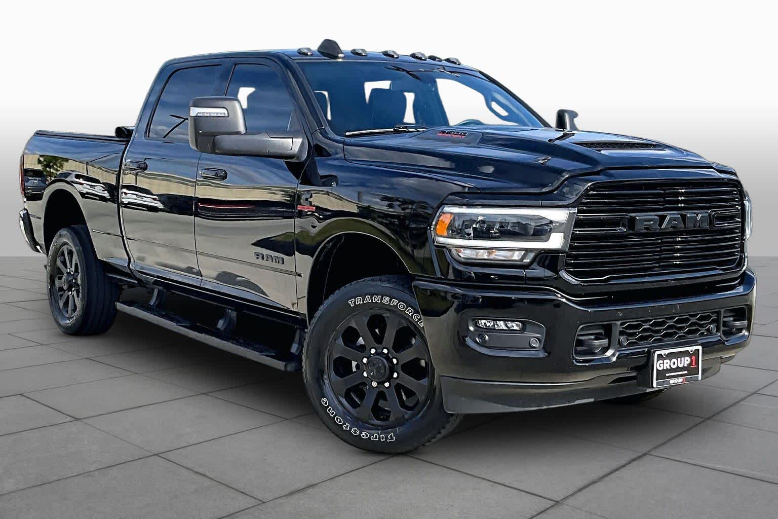 2024 Ram 2500 photo 3 of 37