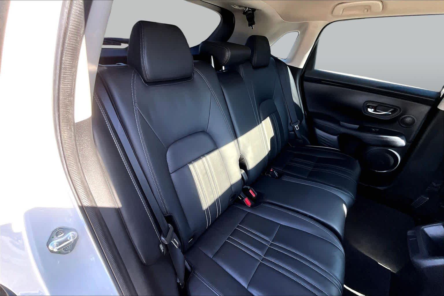 2024 Honda HR-V photo 18 of 31