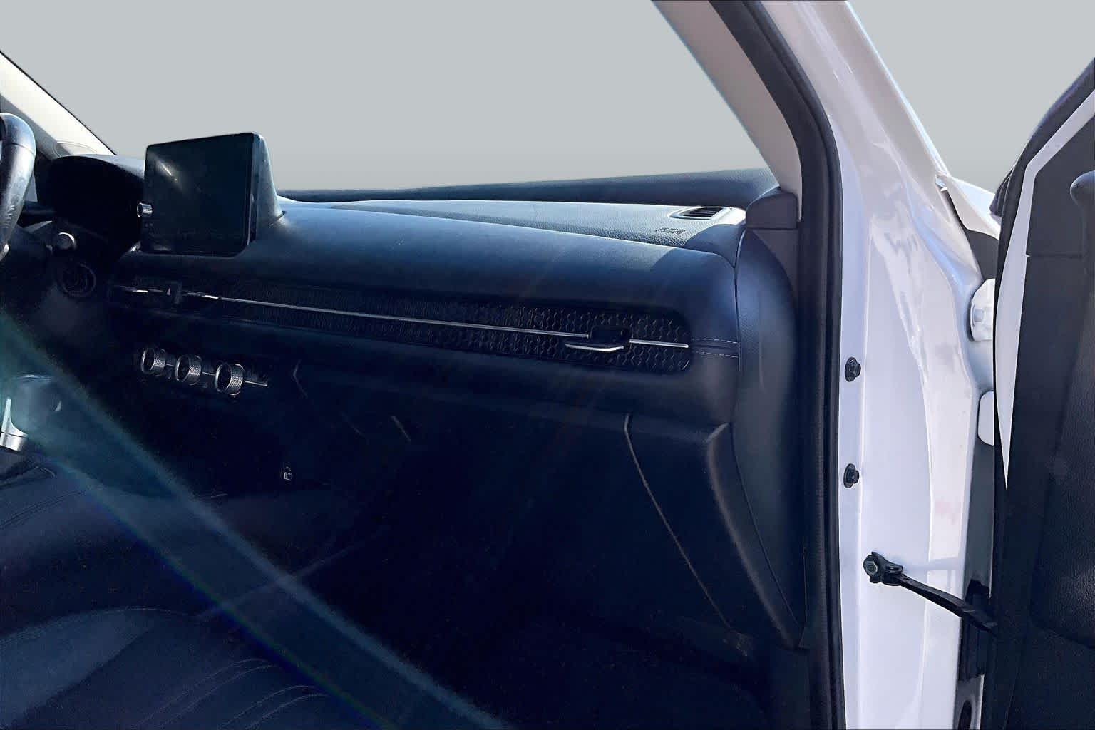 2024 Honda HR-V photo 16 of 31