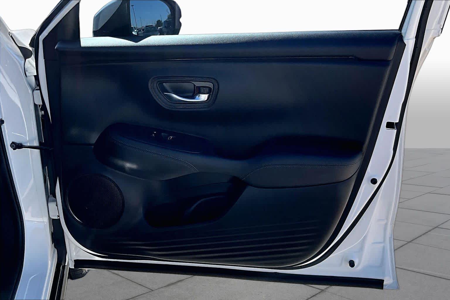 2024 Honda HR-V photo 20 of 31