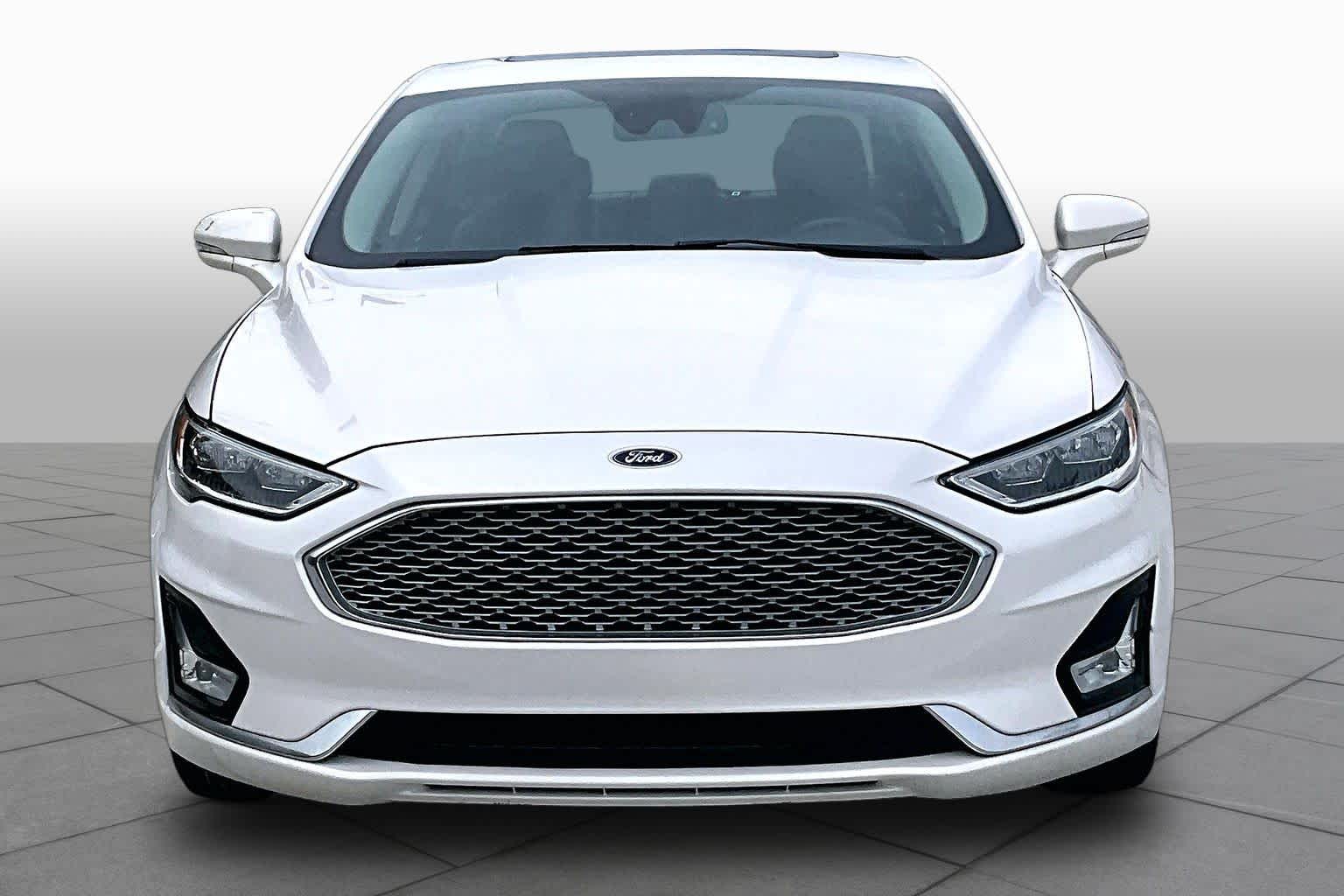 2019 Ford Fusion Hybrid Titanium - 3