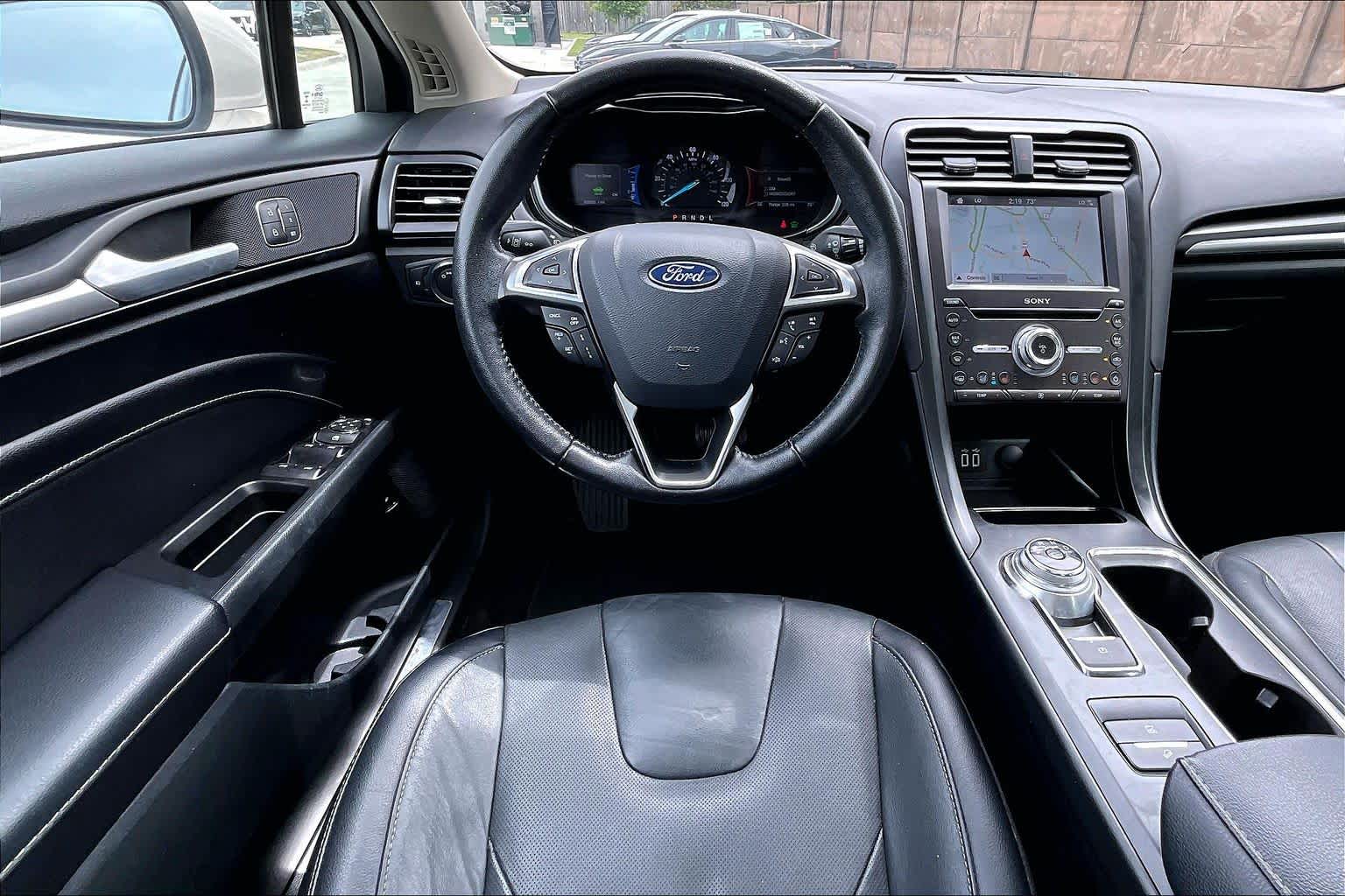 2019 Ford Fusion Hybrid Titanium - 5