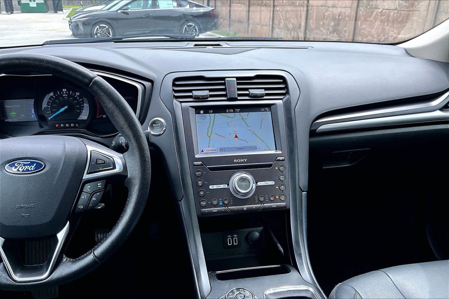 2019 Ford Fusion Hybrid Titanium - 6