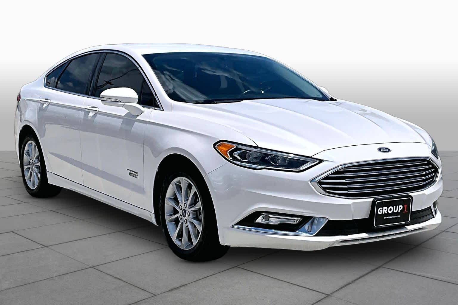 2017 Ford Fusion Energi Titanium - 2