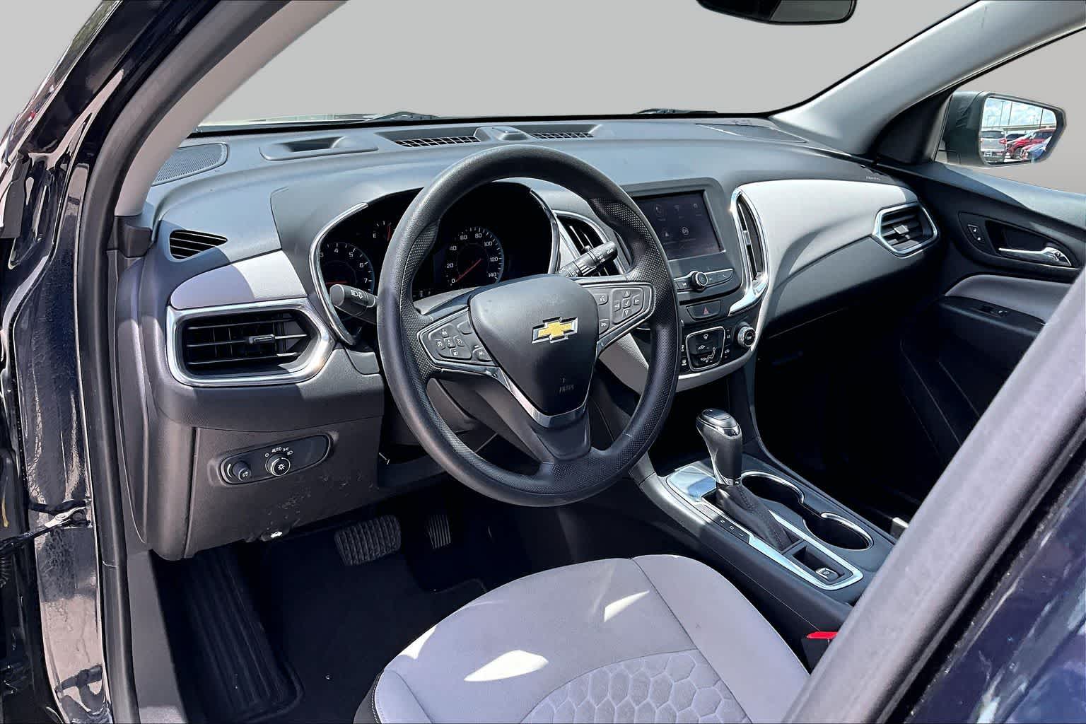 2021 Chevrolet Equinox LS Midnight Blue Metallic at AutoNation USA Houston