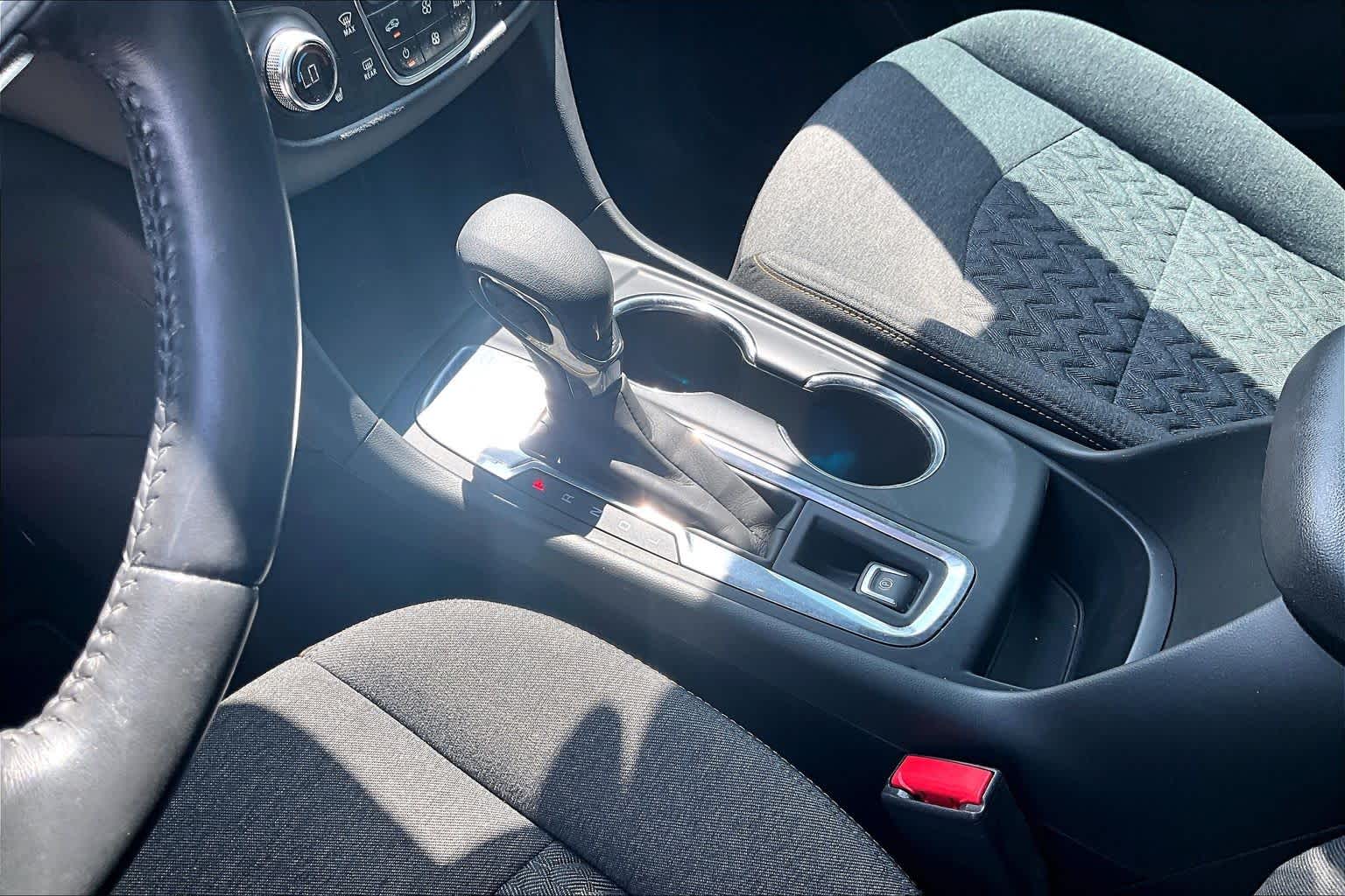 2022 Chevrolet Equinox LT Silver Ice Metallic at HGreg Houston