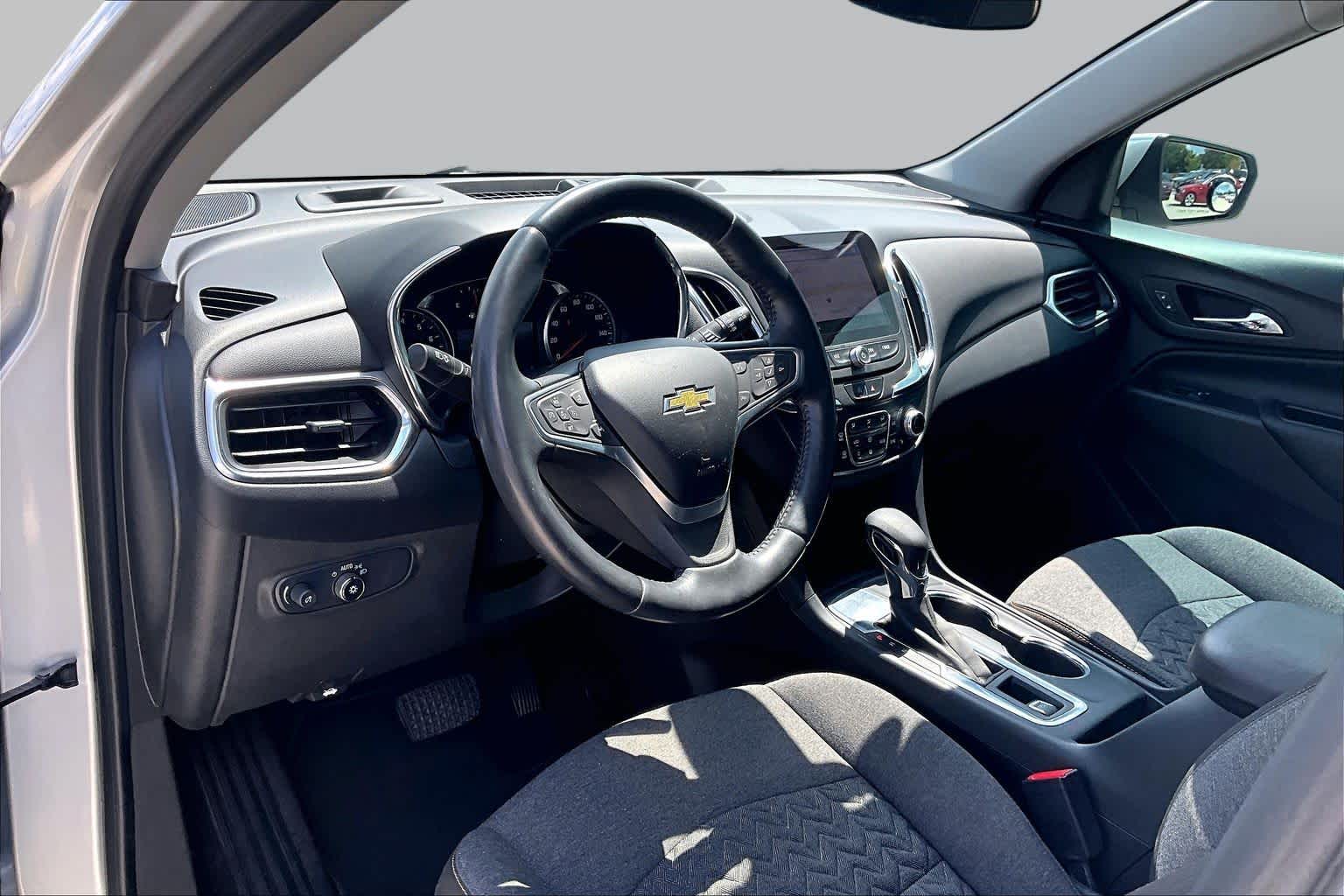 2022 Chevrolet Equinox LT Silver Ice Metallic at HGreg Houston