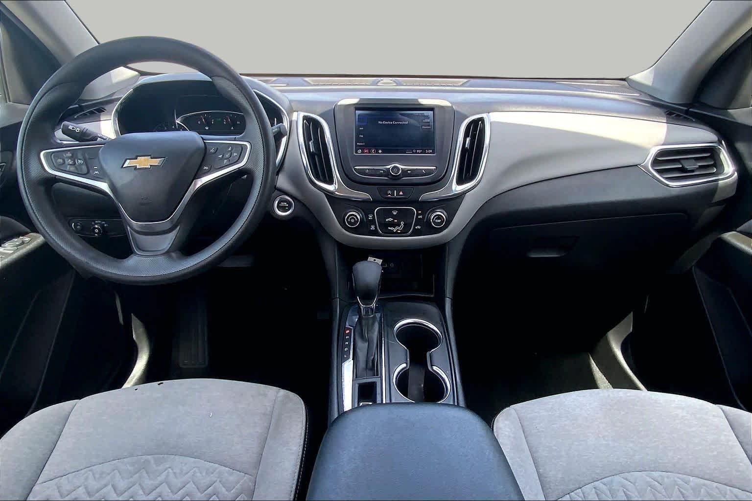 2023 Chevrolet Equinox photo 28 of 62
