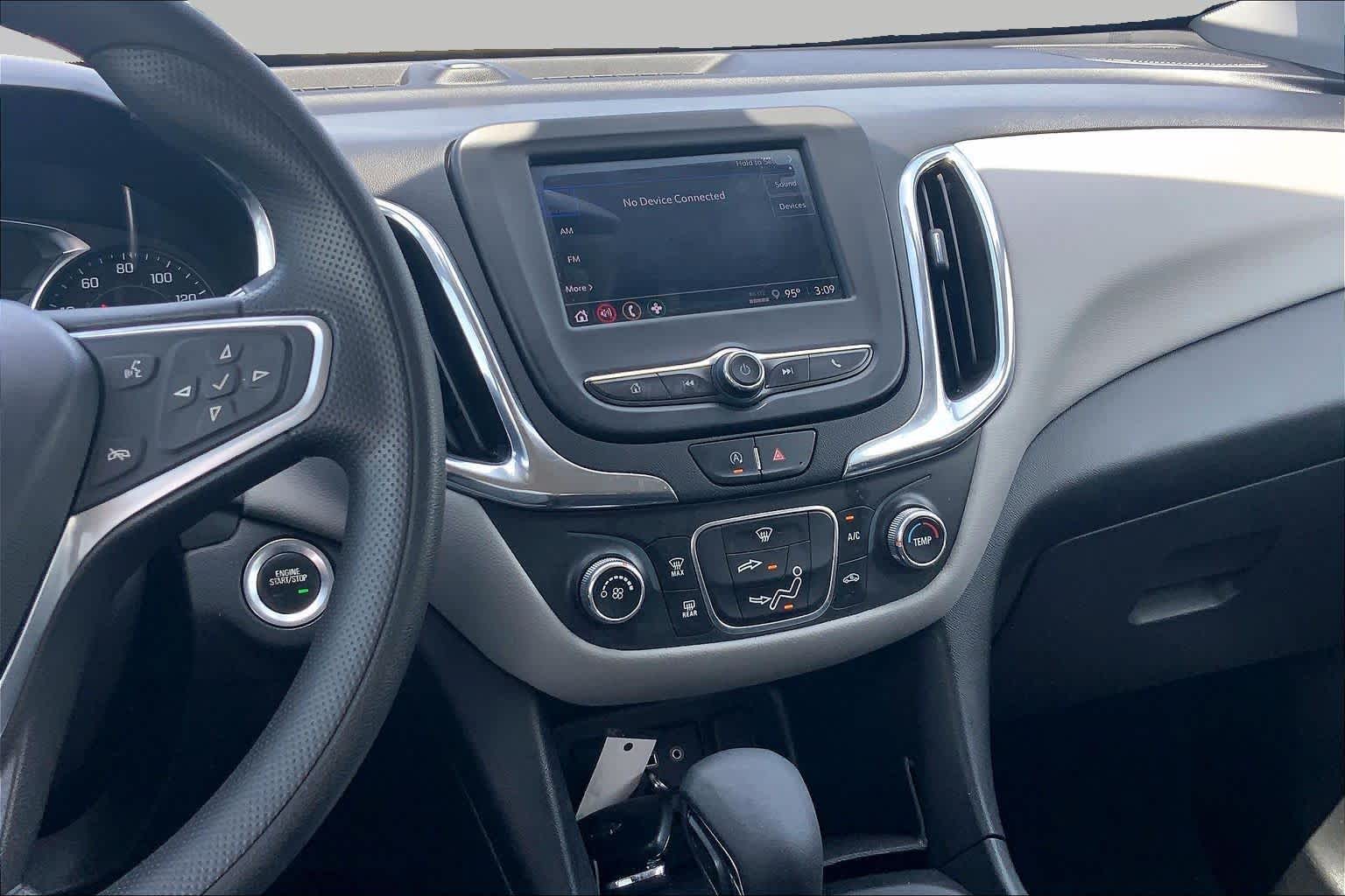 2023 Chevrolet Equinox photo 12 of 62