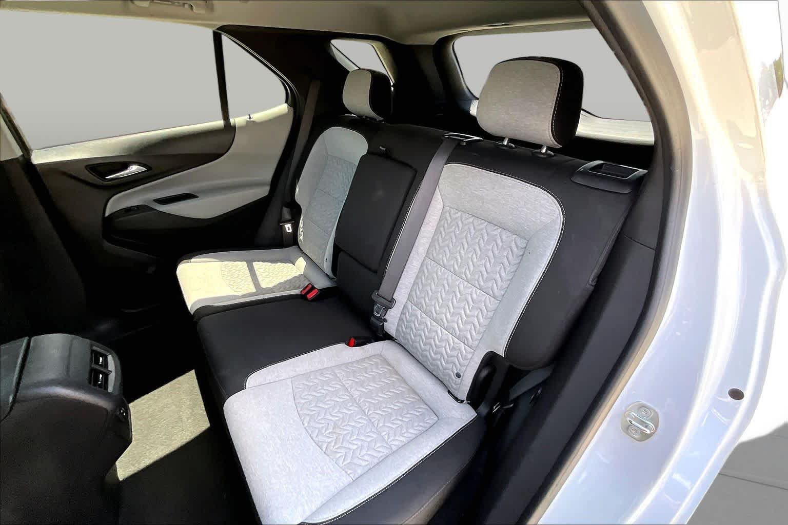 2023 Chevrolet Equinox photo 35 of 62