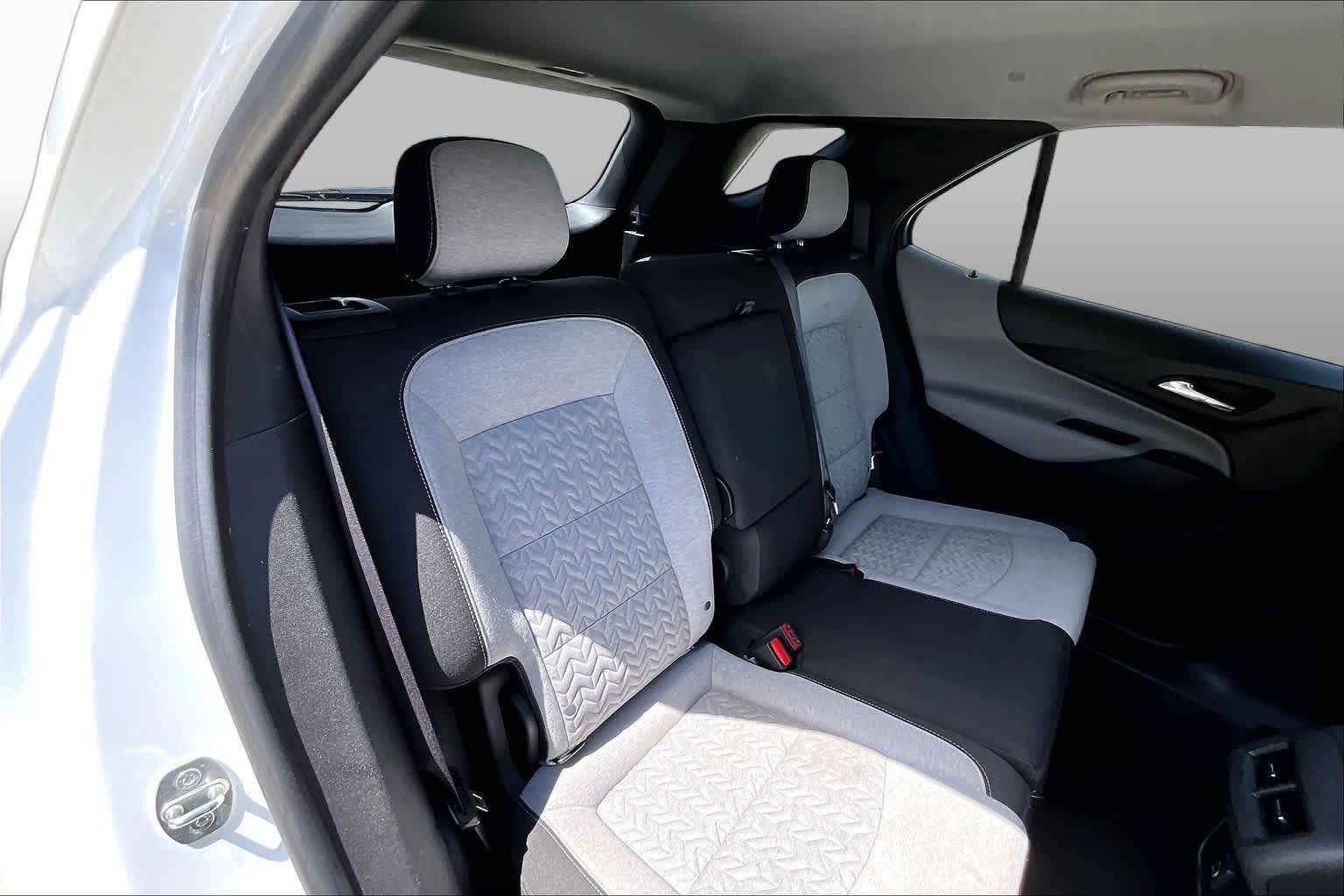 2023 Chevrolet Equinox photo 37 of 62