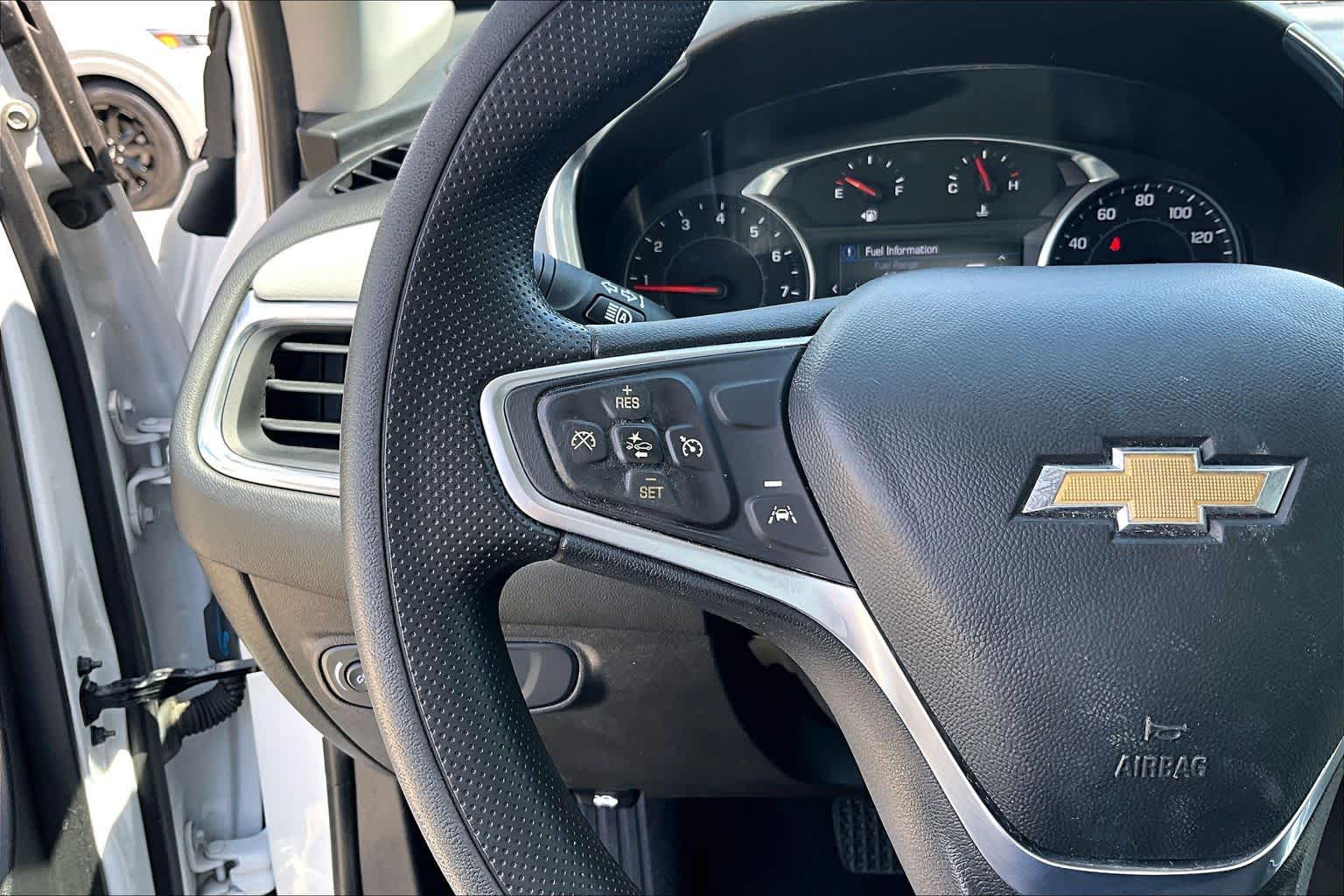 2023 Chevrolet Equinox photo 43 of 62