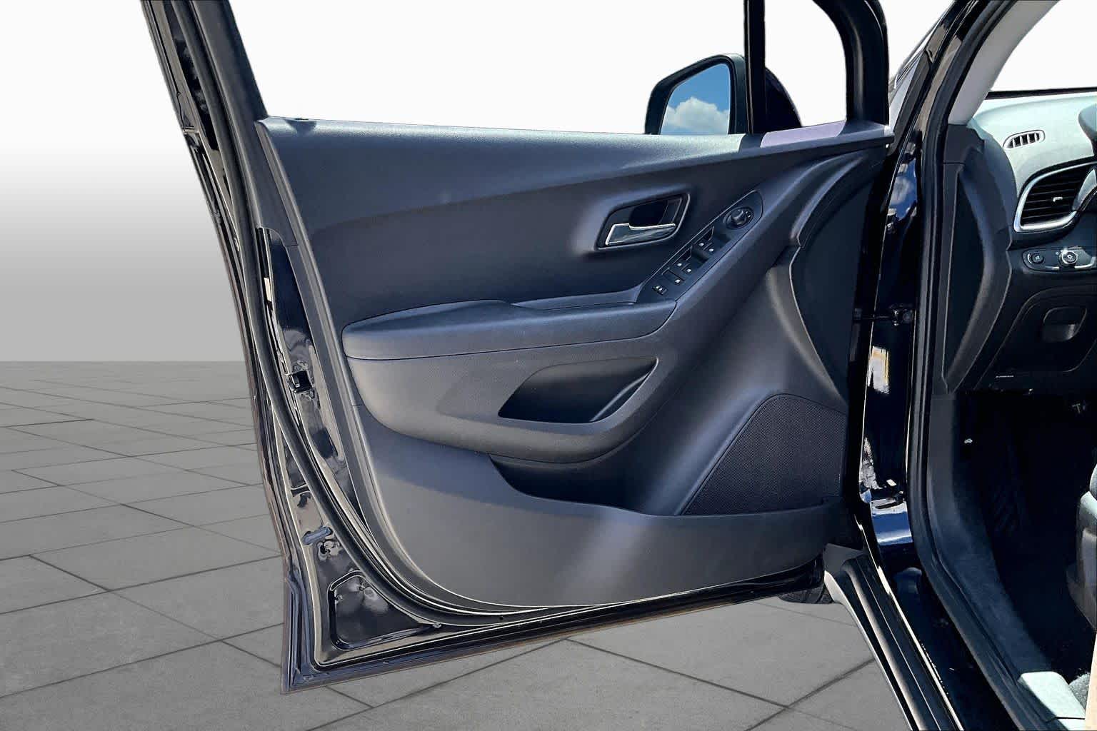 2020 Chevrolet Trax photo 20 of 30