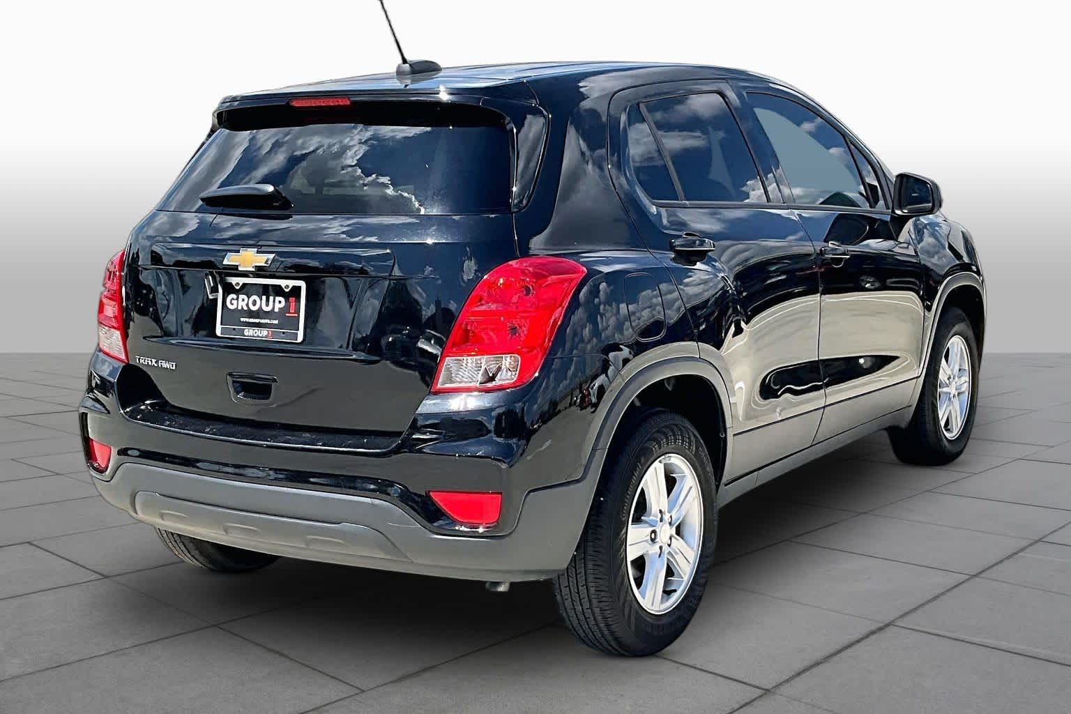 2020 Chevrolet Trax photo 12 of 30
