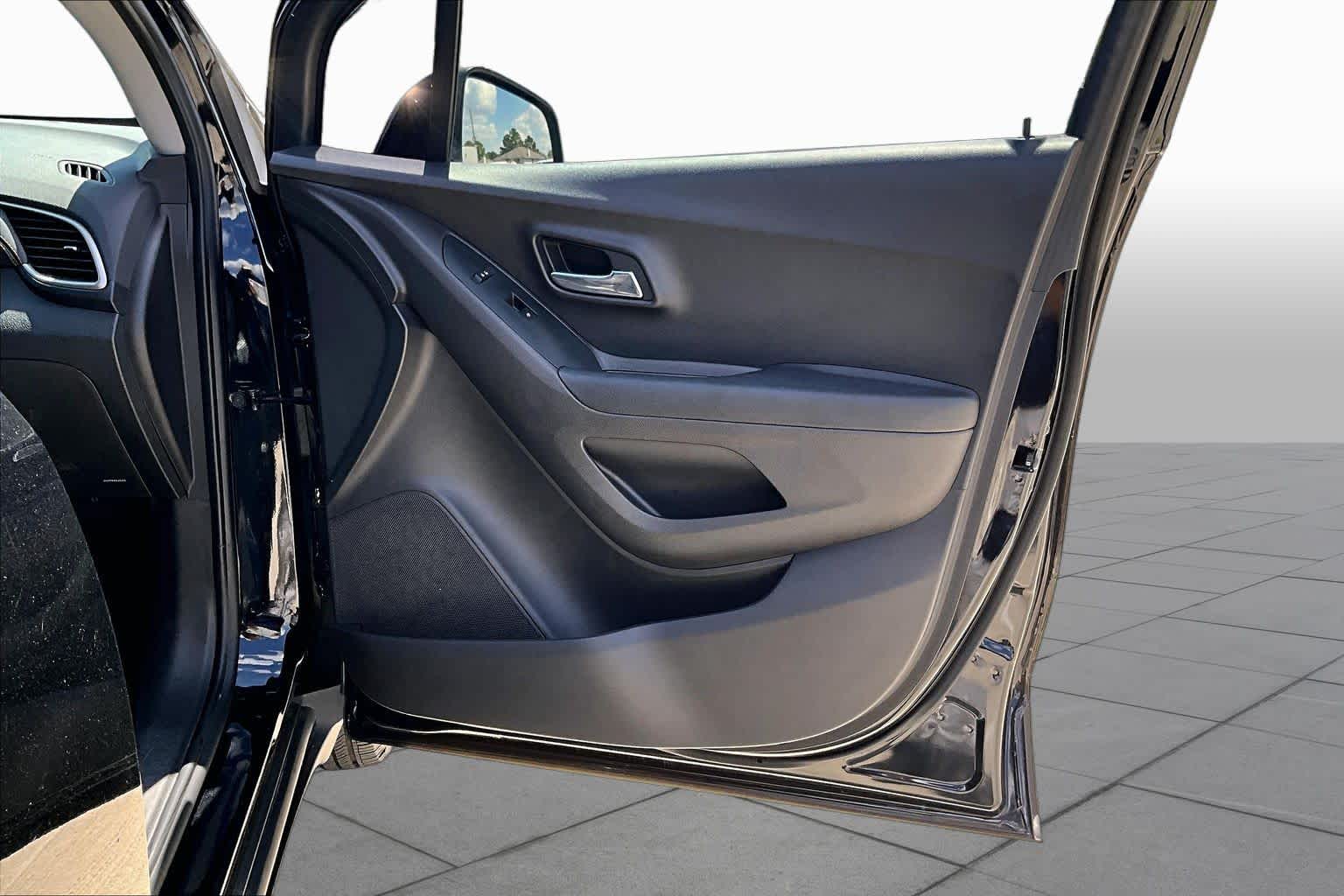 2020 Chevrolet Trax photo 21 of 30