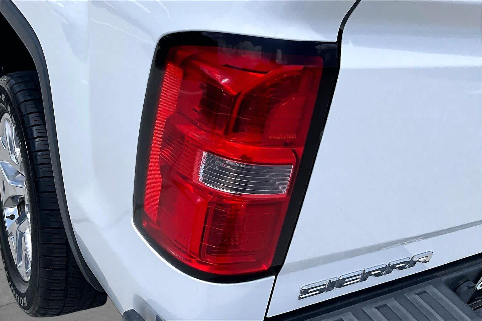 2014 GMC Sierra 1500 SLE Summit White at Mac Haik Ford