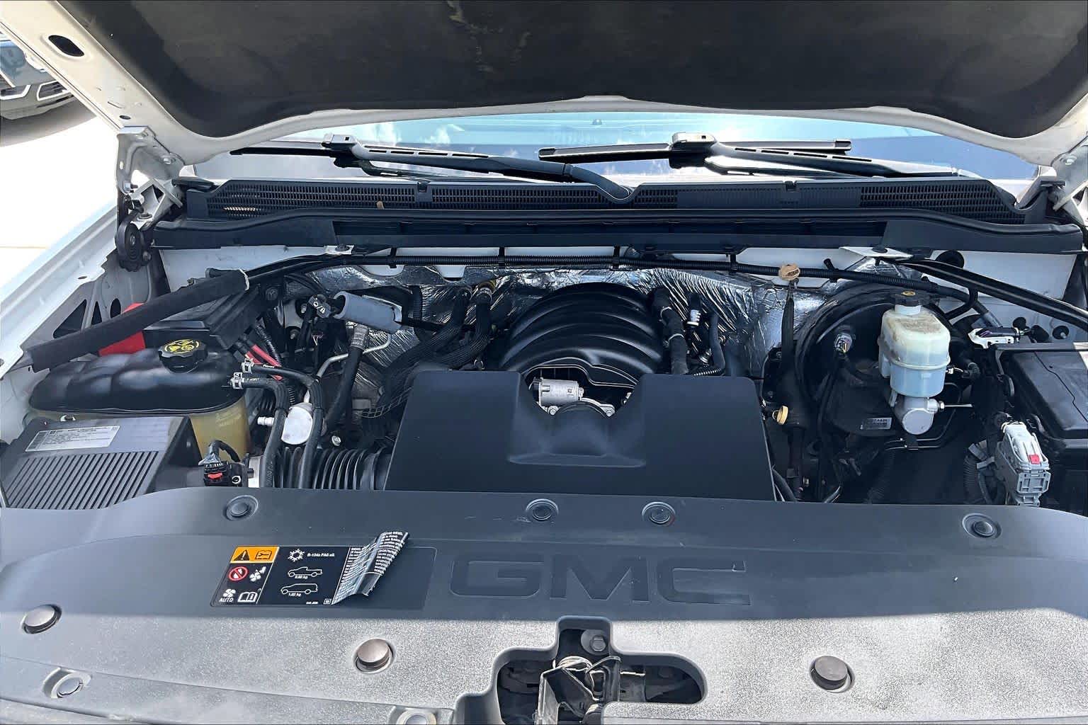 2014 GMC Sierra 1500 SLE Summit White at Mac Haik Ford