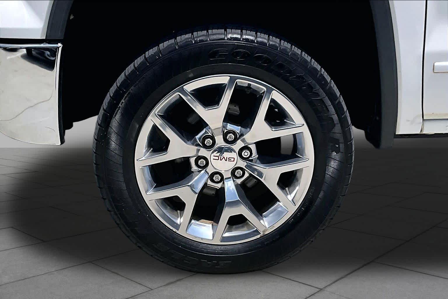 2014 GMC Sierra 1500 SLE Summit White at Mac Haik Ford