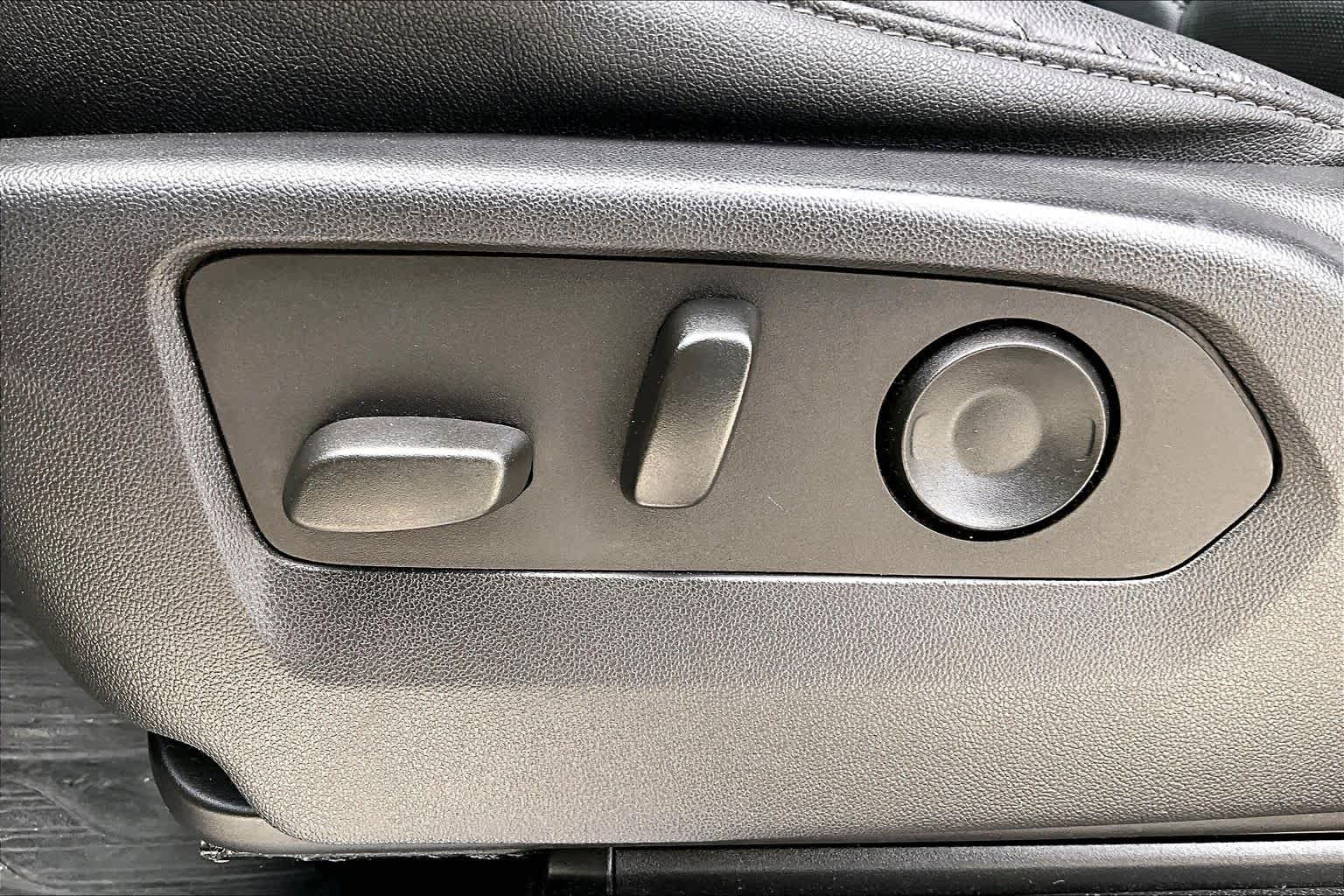 2022 GMC Sierra 1500 SLT White Frost Tricoat at Group 1 Toyota Southwest