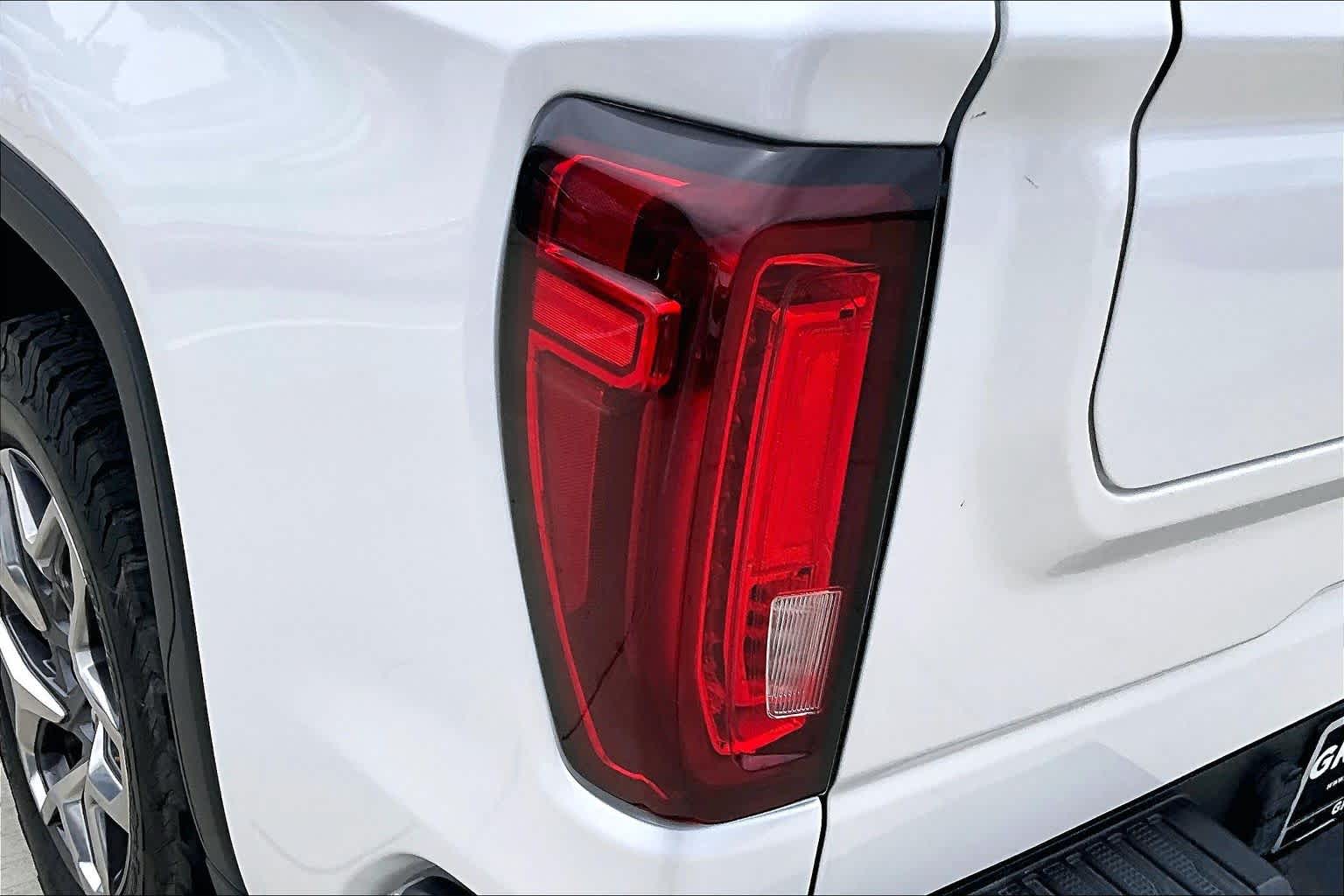 2022 GMC Sierra 1500 SLT White Frost Tricoat at Group 1 Toyota Southwest