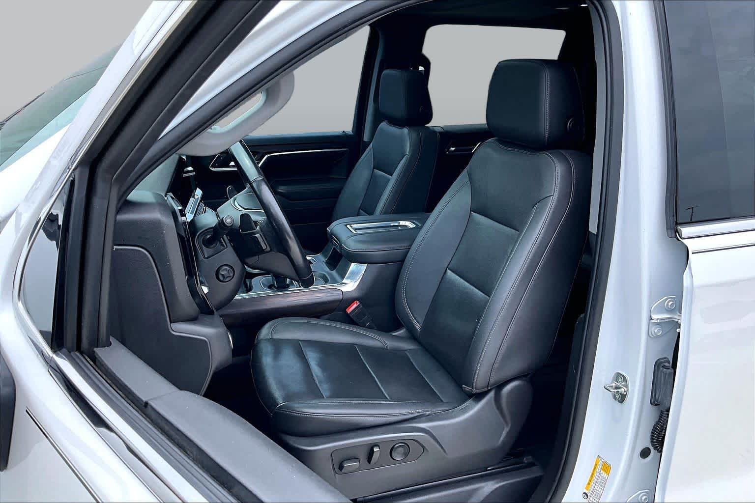 2022 GMC Sierra 1500 SLT White Frost Tricoat at Group 1 Toyota Southwest