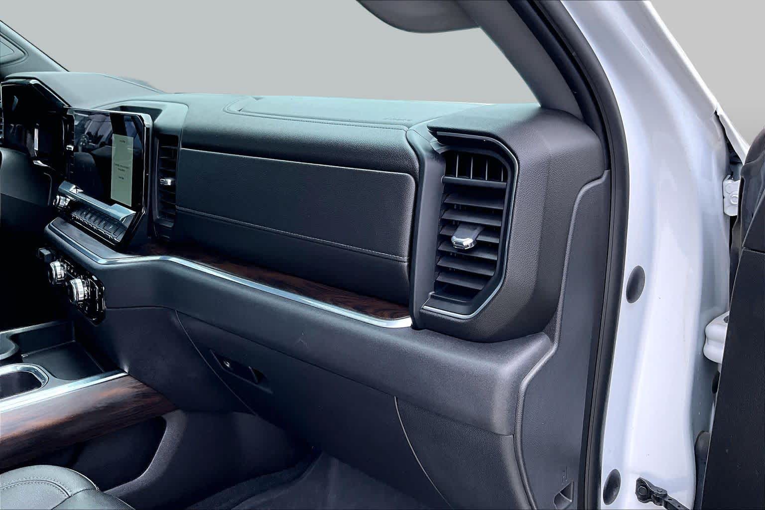 2022 GMC Sierra 1500 SLT White Frost Tricoat at Group 1 Toyota Southwest