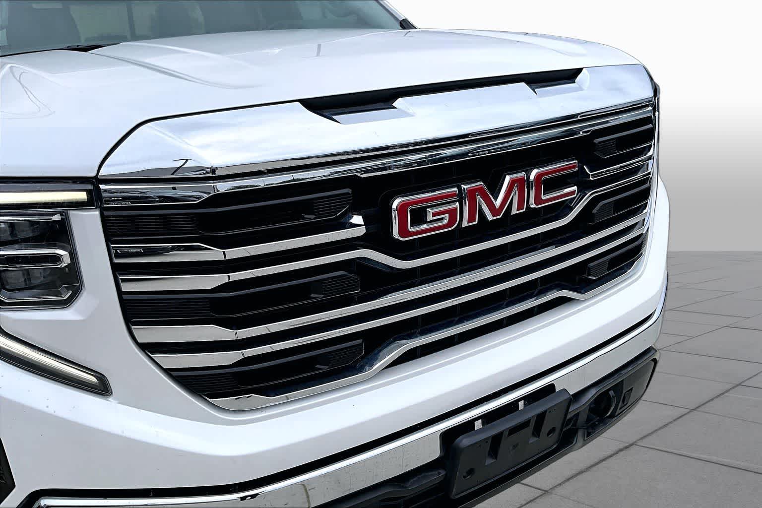 2022 GMC Sierra 1500 SLT White Frost Tricoat at Texan GMC Buick