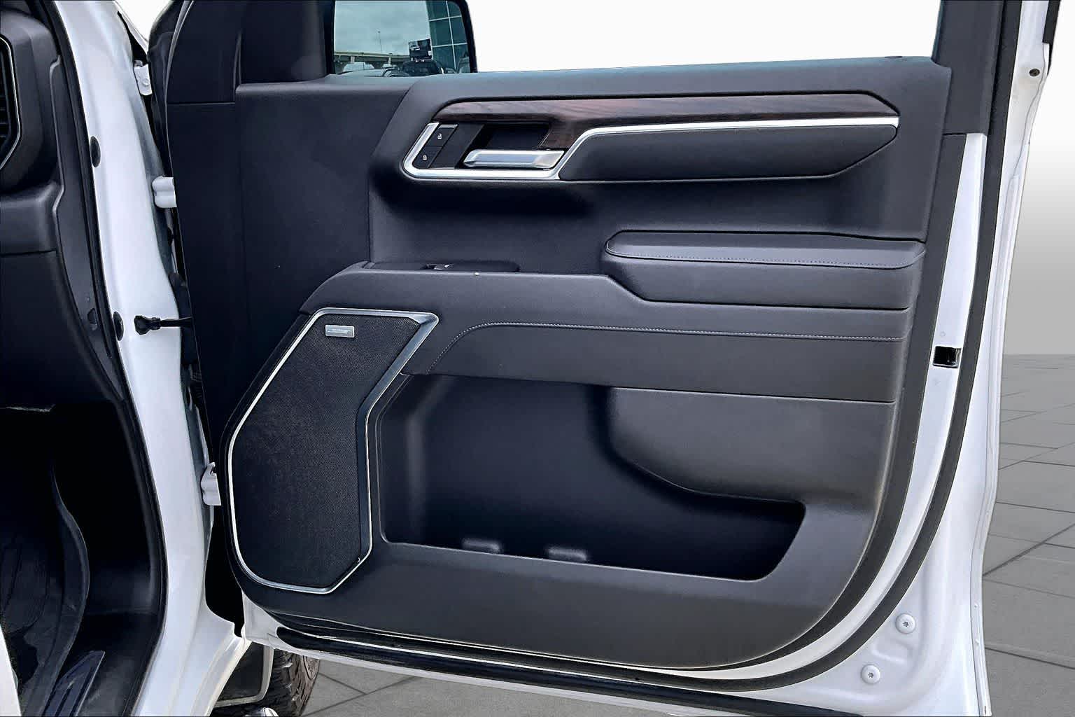2022 GMC Sierra 1500 SLT White Frost Tricoat at Texan GMC Buick