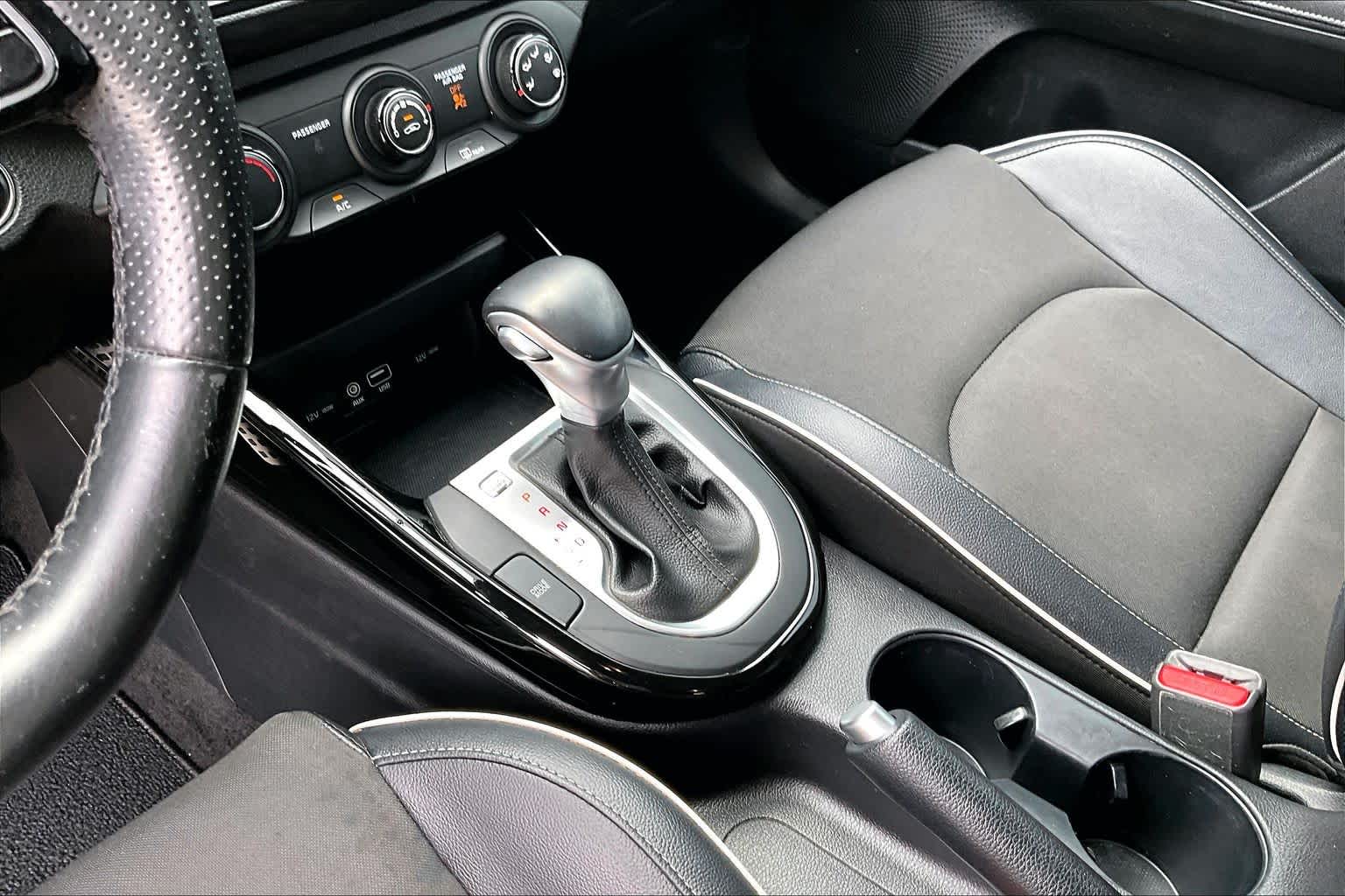 2020 Kia Forte photo 14 of 31