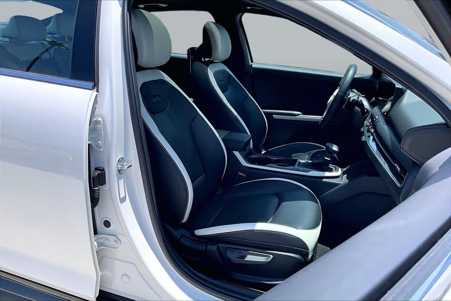 2025 Kia K4 GT-Line - 8